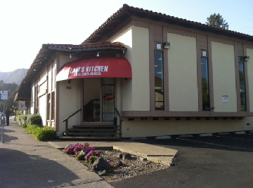 Lam's Kitchen storefront in downtown Mill Valley
